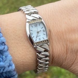 Woman’s watch Stainless steel crystal accent white face